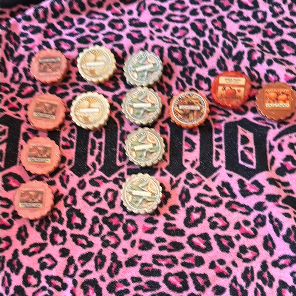 13 assorted scents Yankee Potpourri tart melts use in potpourri pots only NWT